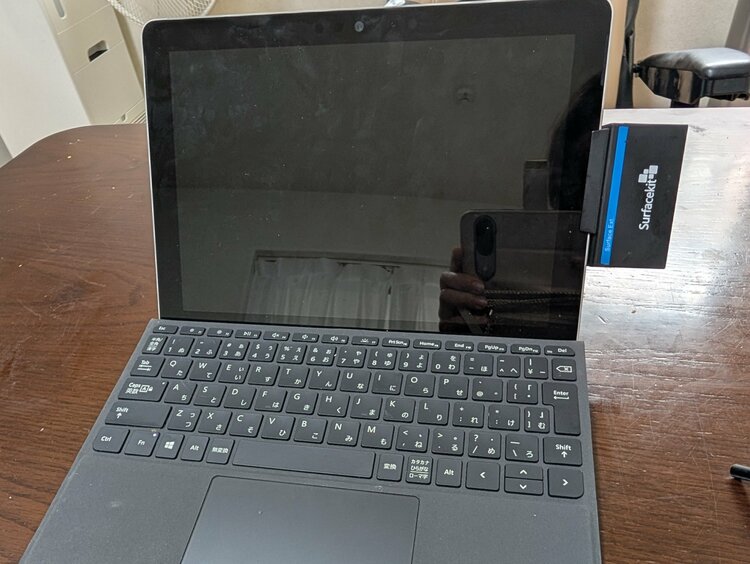 Surface GO（PC・タブレット）の商品画像 - 査定依頼日：2026年9月2日 - 最高査定価格：12,000円