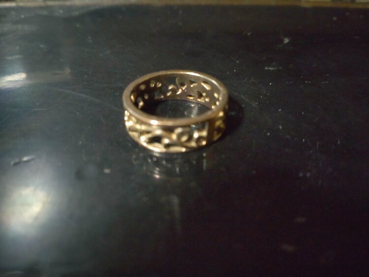 ティファニー？リング（金・貴金属）の商品画像 - 査定依頼日：2026年2月16日 - 最高査定価格：1,000円