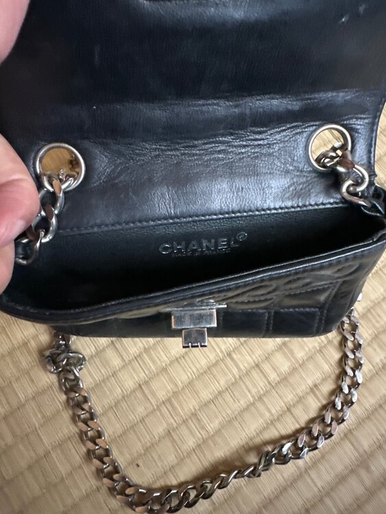 6482294（ブランドバッグ）の商品画像 - 査定依頼日：2025年4月11日 - 最高査定価格：350,000円