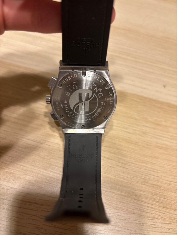 ウブロ ビックバン （高級時計）の商品画像 - 査定依頼日：2025年6月26日 - 最高査定価格：900,000円