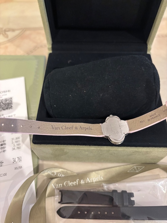 アルハンブラスモールモデル ウォッチ（高級時計）の商品画像 - 査定依頼日：2026年4月12日 - 最高査定価格：820,000円