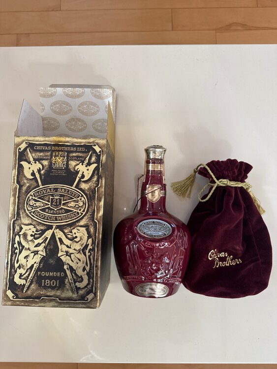 ROYAL SALUTE 21years old（お酒）の商品画像 - 査定依頼日：2025年1月13日 - 最高査定価格：5,000円