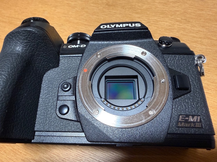 OM-D EM-1 markⅢ（カメラ）の商品画像 - 査定依頼日：2026年8月24日 - 最高査定価格：70,000円