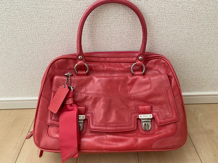 トートバック、ショルダーバック（ブランドバッグ）の商品画像 - 査定依頼日：2025年7月29日 - 最高査定価格：1,000円