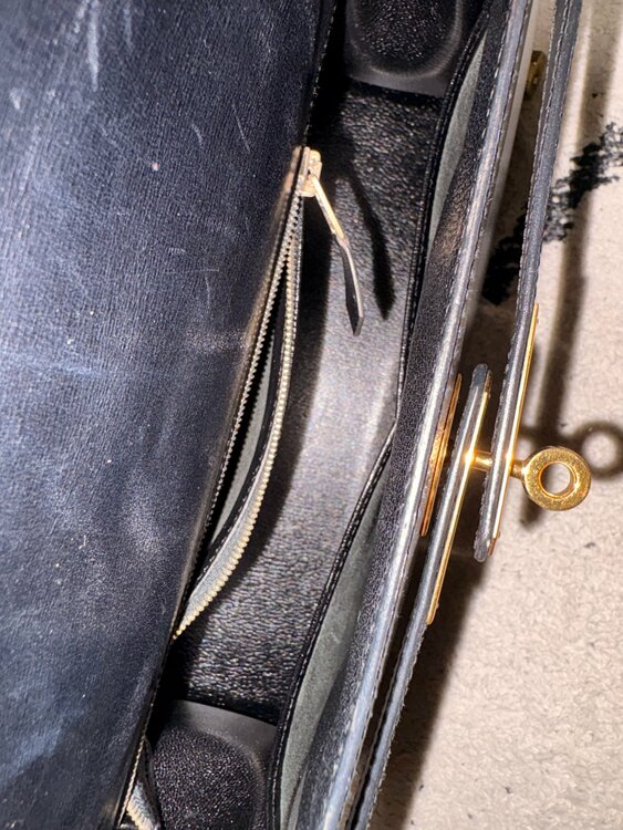 ケリーボックスカーフ　ノワール ○A（ブランドバッグ）の商品画像 - 査定依頼日：2026年4月26日 - 最高査定価格：1,400,000円