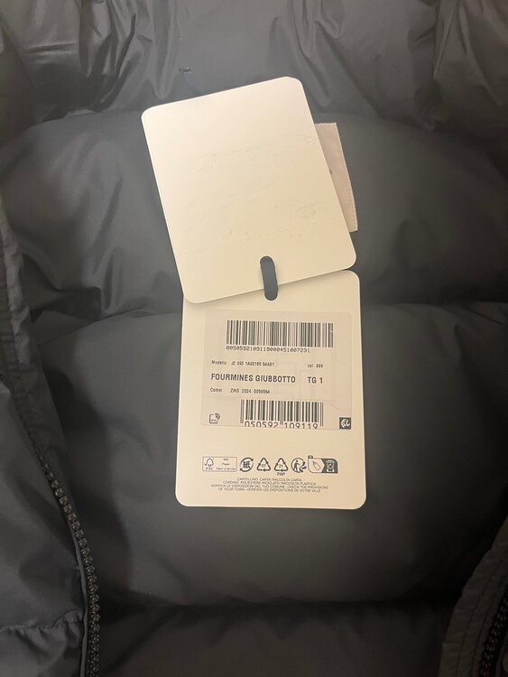 FOURMINES（古着・ファッション）の商品画像 - 査定依頼日：2025年1月16日 - 最高査定価格：10,000円