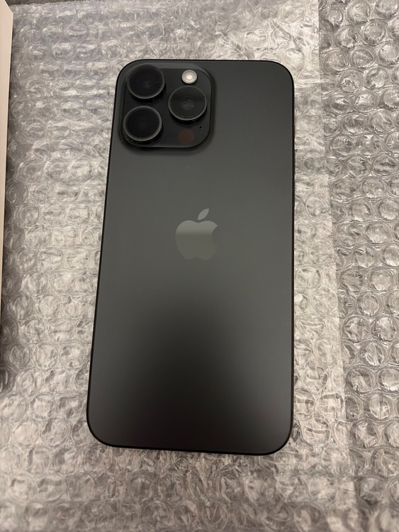 iPhone iPhone 15 Pro Max 256GB Softbank（スマホ）の商品画像 - 査定依頼日：2026年10月12日 - 最高査定価格：99,000円