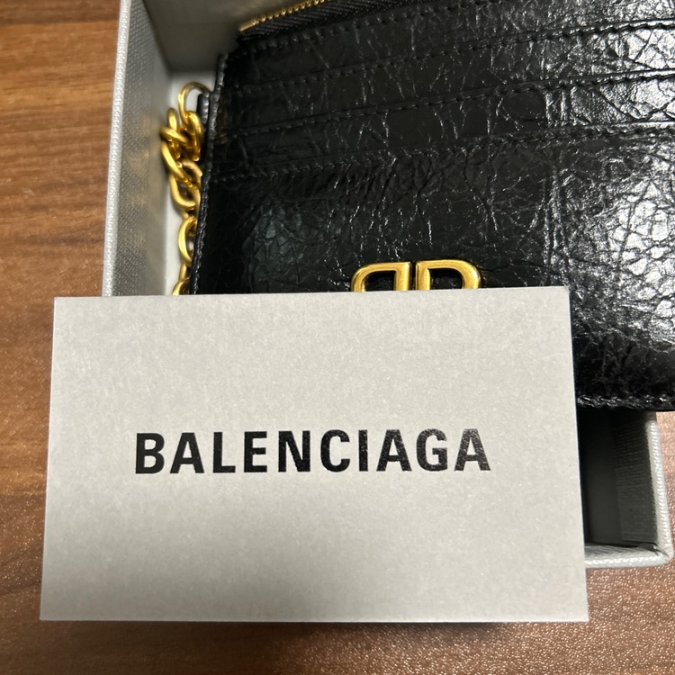 バレンシアガ  （ブランドバッグ）の商品画像 - 査定依頼日：2025年7月22日 - 最高査定価格：30,000円