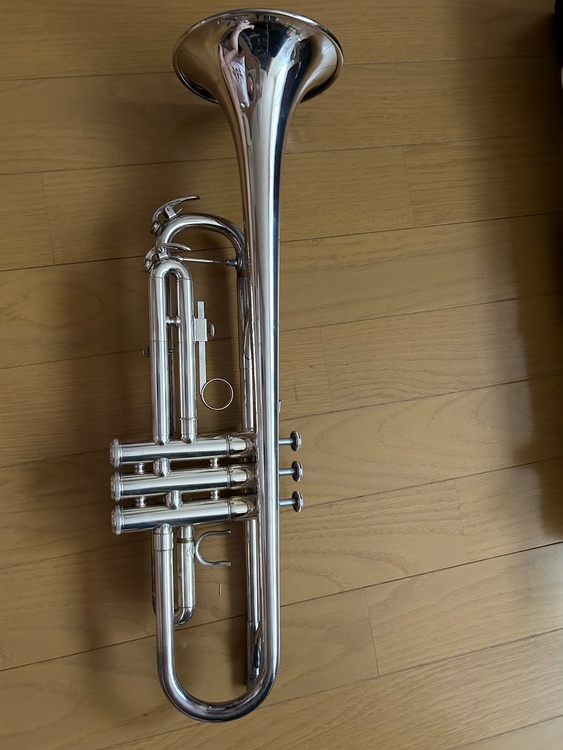 品番 YTR3325S 製造番号 212011（ピアノ・楽器・PA機材）の商品画像 - 査定依頼日：2026年8月16日 - 最高査定価格：30,000円