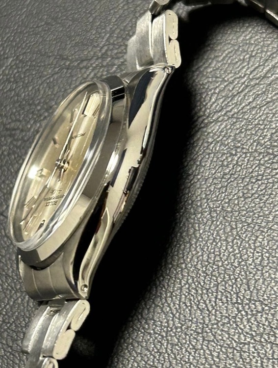 ロレックス　エアキング （高級時計）の商品画像 - 査定依頼日：2026年2月19日 - 最高査定価格：500,000円