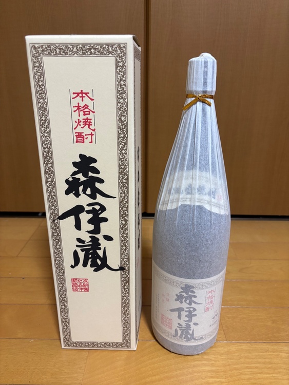 森伊蔵　1.8L（お酒）の商品画像 - 査定依頼日：2026年8月23日 - 最高査定価格：12,200円