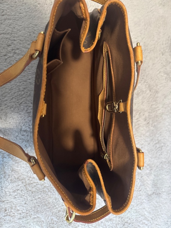 不明（ブランドバッグ）の商品画像 - 査定依頼日：2026年2月21日 - 最高査定価格：140,000円