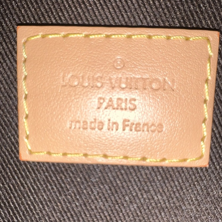ルイヴィトン マルチカラー （ブランドバッグ）の商品画像 - 査定依頼日：2026年4月5日 - 最高査定価格：300,000円