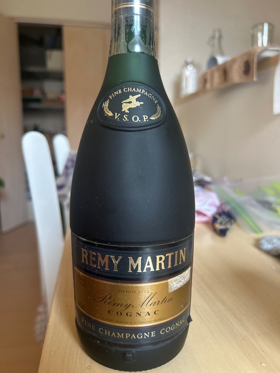 ブランデー レミーマルタン （お酒）の商品画像 - 査定依頼日：2025年8月25日 - 最高査定価格：2,000円