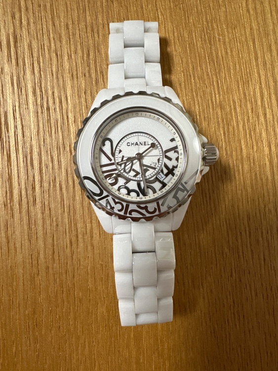 シャネル J12 （高級時計）の商品画像 - 査定依頼日：2026年2月23日 - 最高査定価格：350,000円