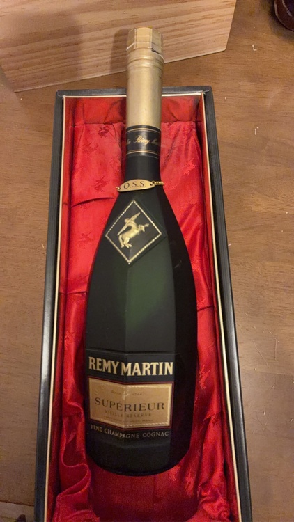 レミーマルタン スペリオール ヴィエイユリザーブ 700ml 箱付（お酒）の商品画像 - 査定依頼日：2026年4月6日 - 最高査定価格：5,500円