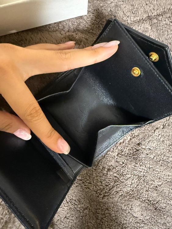 イブサンローラン  （ブランドバッグ）の商品画像 - 査定依頼日：2025年6月17日 - 最高査定価格：50,000円