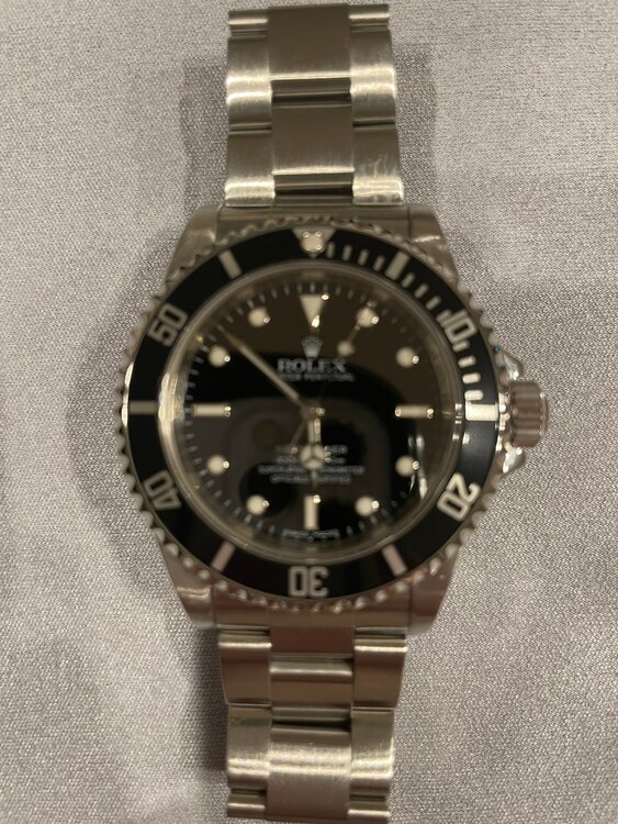 ロレックス サブマリーナー 14060（高級時計）の商品画像 - 査定依頼日：2025年1月29日 - 最高査定価格：1,350,000円