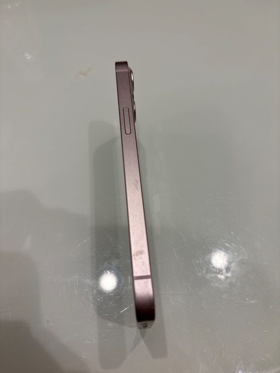 iPhone13（スマホ）の商品画像 - 査定依頼日：2026年5月12日 - 最高査定価格：28,000円