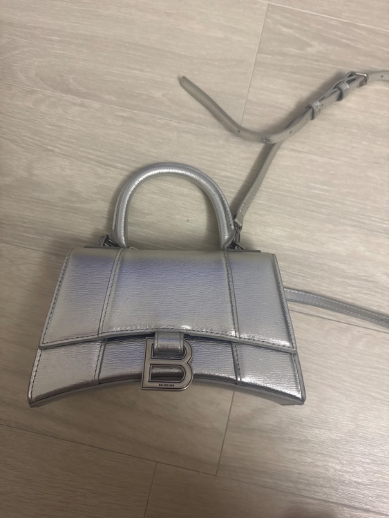 カバン（ブランドバッグ）の商品画像 - 査定依頼日：2025年8月13日 - 最高査定価格：80,000円