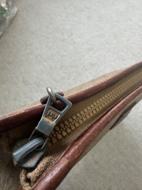 セリーヌ　バック（ブランドバッグ）の商品画像 - 査定依頼日：2026年1月11日 - 最高査定価格：5,000円