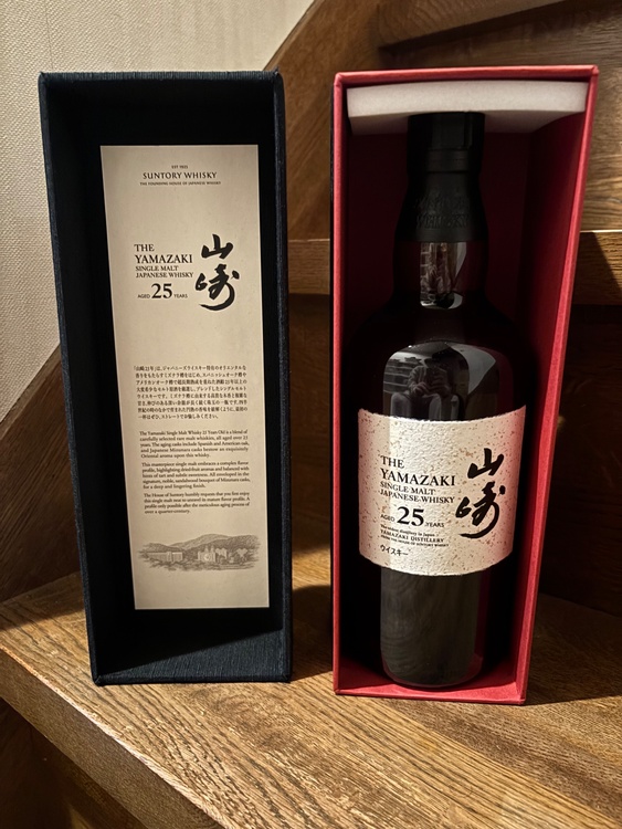 山崎25年（お酒）の商品画像 - 査定依頼日：2026年2月25日 - 最高査定価格：835,000円