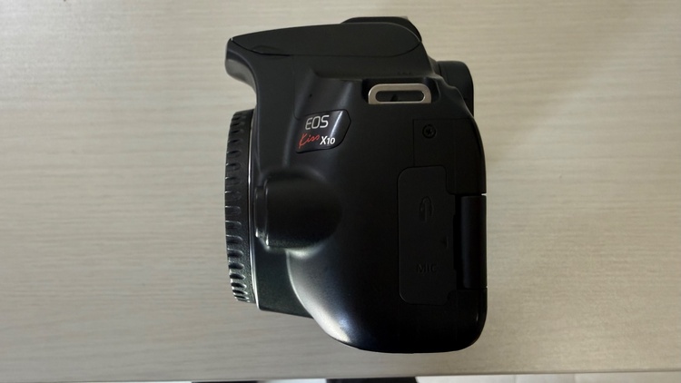 Canon EOSkiss x10（カメラ）の商品画像 - 査定依頼日：2026年8月1日 - 最高査定価格：40,000円