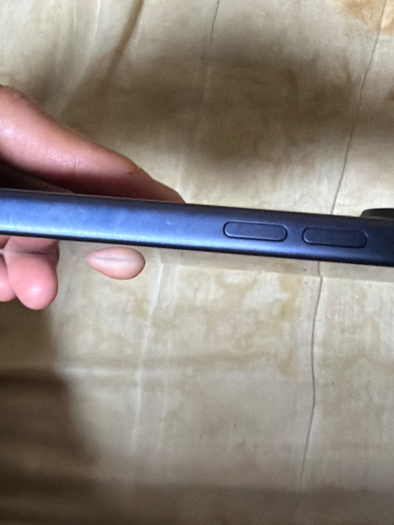 iPhone 17 Pro Max 2TB docomo（スマホ）の商品画像 - 査定依頼日：2026年2月23日 - 最高査定価格：263,000円