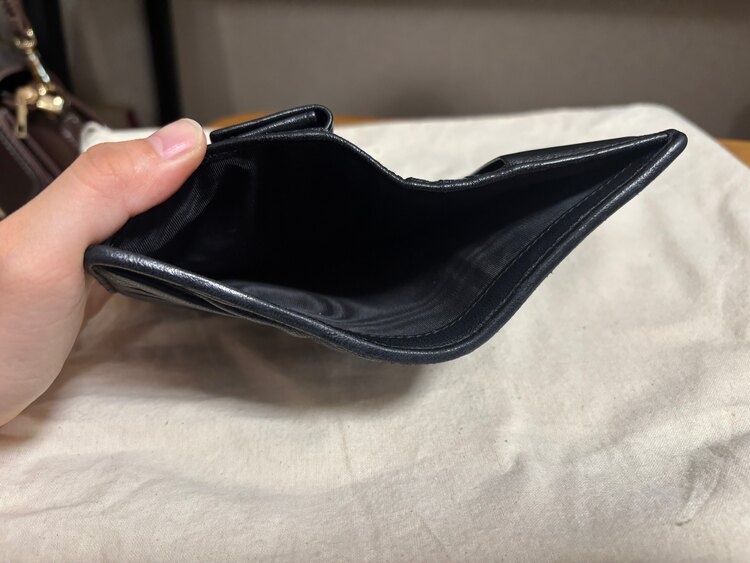 ミュウミュウ  （ブランドバッグ）の商品画像 - 査定依頼日：2025年5月25日 - 最高査定価格：23,000円