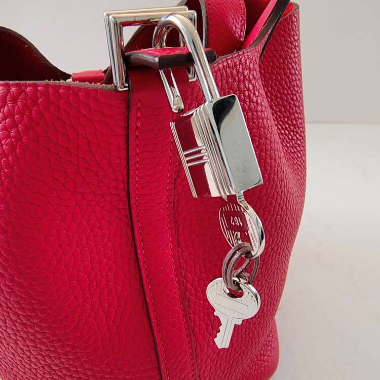 ピコタンPM（ブランドバッグ）の商品画像 - 査定依頼日：2025年4月11日 - 最高査定価格：250,000円