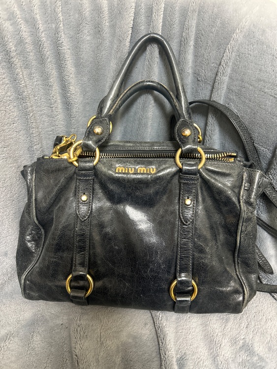 ショルダーバッグ（ブランドバッグ）の商品画像 - 査定依頼日：2025年11月14日 - 最高査定価格：10,000円