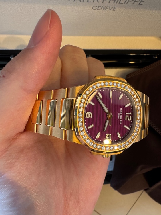 パテックフィリップ ノーチラス （高級時計）の商品画像 - 査定依頼日：2026年4月2日 - 最高査定価格：19,800,000円