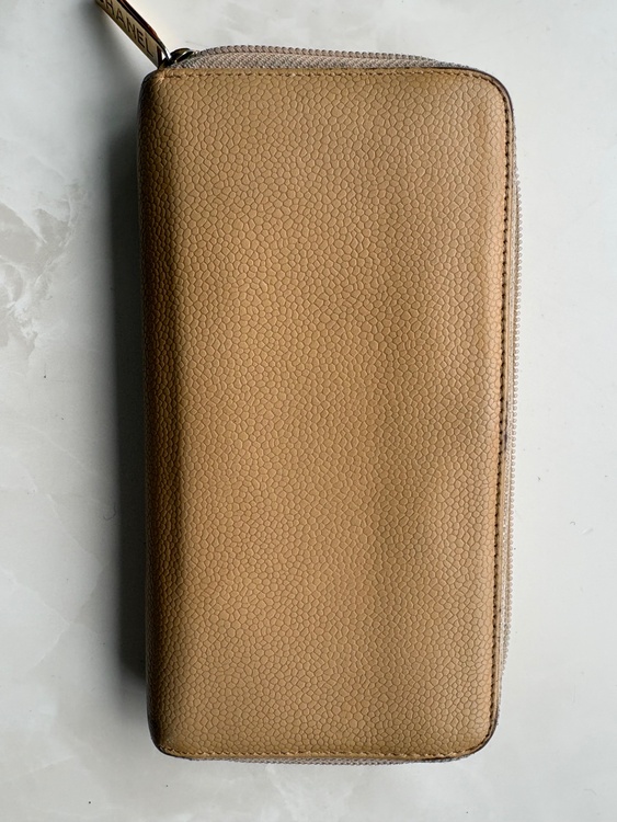 キャビアスキン（ブランド財布・小物）の商品画像 - 査定依頼日：2026年3月26日 - 最高査定価格：15,000円