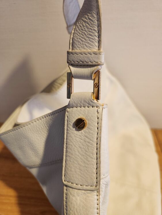 トリーバーチ バッグ（古着・ファッション）の商品画像 - 査定依頼日：2025年11月5日 - 最高査定価格：2,500円