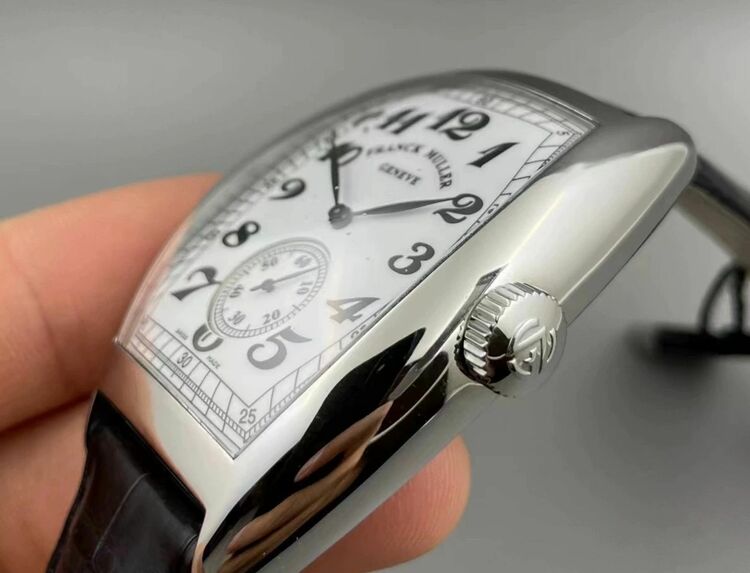 <font style="vertical-align: inherit;"><font style="vertical-align: inherit;">
法眼克穆勒
</font></font> <font style="vertical-align: inherit;"><font style="vertical-align: inherit;">
酒桶形曲线
</font></font> 7885（高級時計）の商品画像 - 査定依頼日：2025年8月4日 - 最高査定価格：550,000円