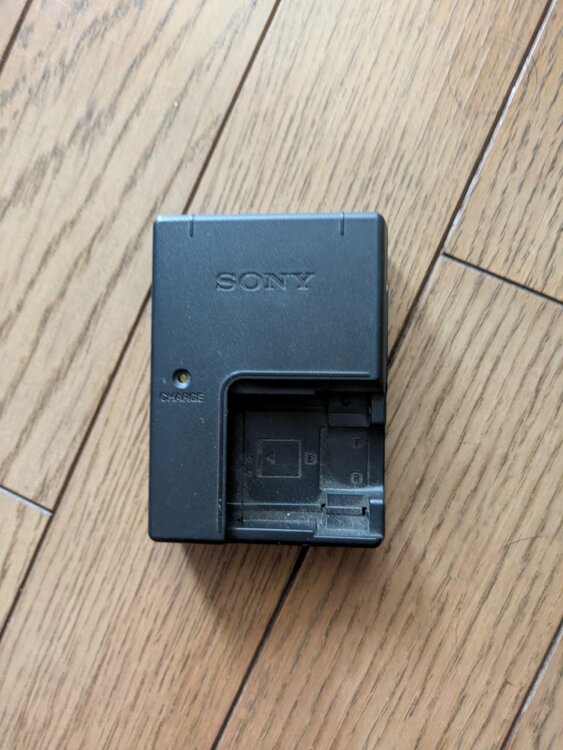 DSC-T5（カメラ）の商品画像 - 査定依頼日：2026年5月6日 - 最高査定価格：4,000円