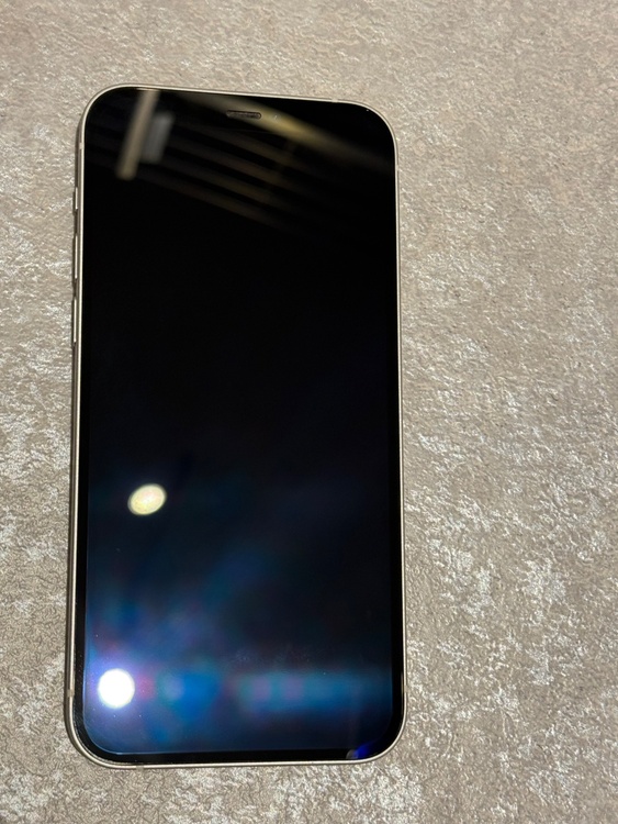 iPhone 12 128GB SIMフリー（スマホ）の商品画像 - 査定依頼日：2026年5月11日 - 最高査定価格：26,000円