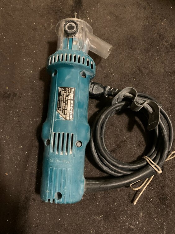 マキタ防じんボードトリマー（電動工具・農機具・業務用機械）の商品画像 - 査定依頼日：2024年12月8日