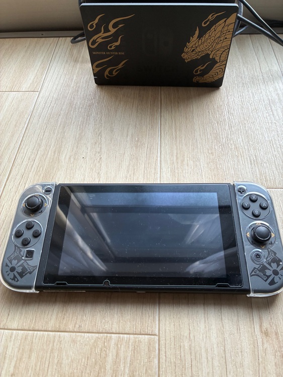 Nintendo Switch＋スーパーマリオブラザーズ・ワンダー（ゲーム機本体・ゲームソフト）の商品画像 - 査定依頼日：2025年11月23日 - 最高査定価格：13,000円