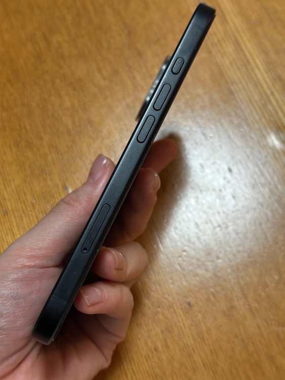 iPhone iPhone 16 128GB SIMフリー（スマホ）の商品画像 - 査定依頼日：2026年9月29日 - 最高査定価格：88,000円