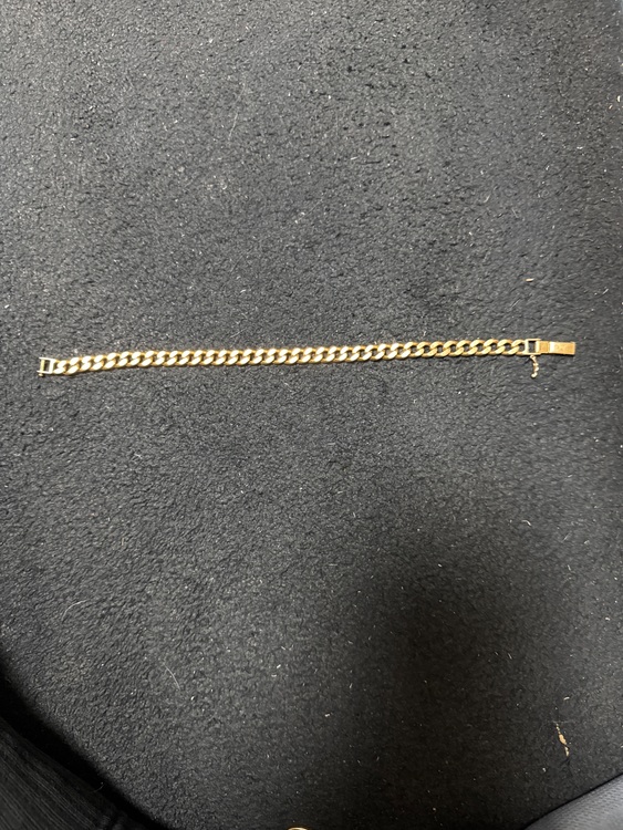 ブレスレット（金・貴金属）の商品画像 - 査定依頼日：2025年7月28日 - 最高査定価格：9,999,999円