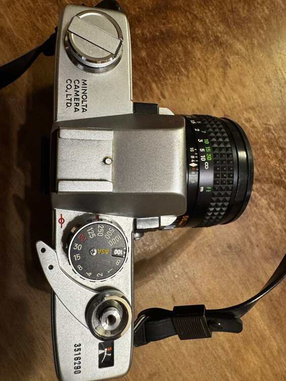 SR T 101（カメラ）の商品画像 - 査定依頼日：2025年5月8日 - 最高査定価格：1,200円