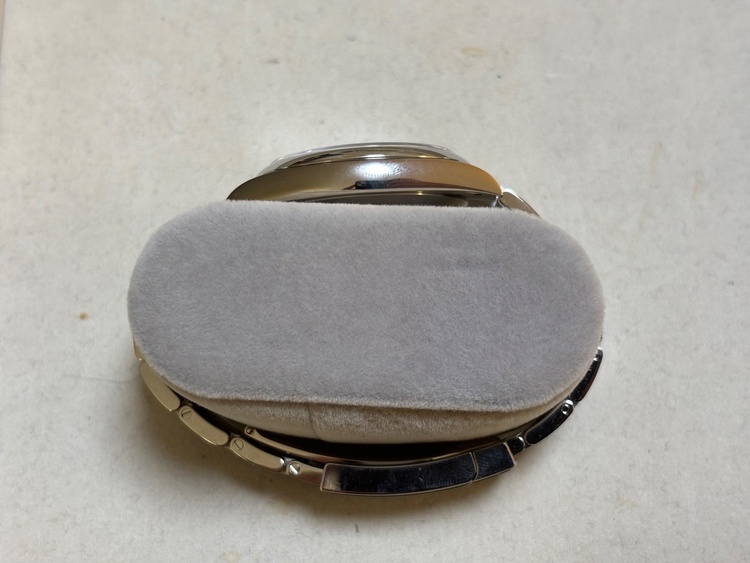 オイスターパーペチュアル41ミリグリーン（高級時計）の商品画像 - 査定依頼日：2025年12月9日 - 最高査定価格：1,270,000円