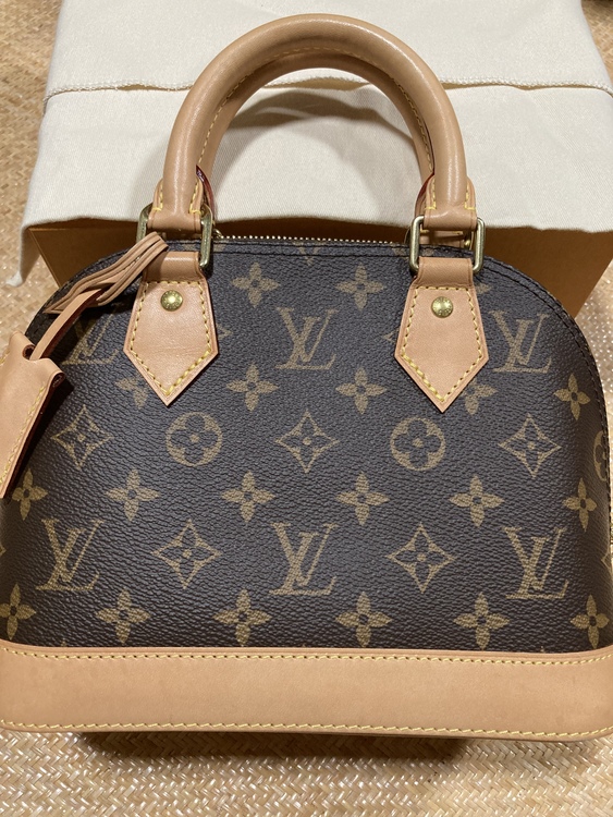 アルマB B（ブランドバッグ）の商品画像 - 査定依頼日：2021年10月1日 - 最高査定価格：120,000円