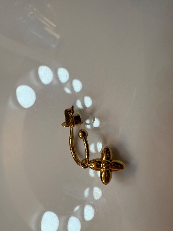 フローラグラムセット3（金・貴金属）の商品画像 - 査定依頼日：2025年11月28日 - 最高査定価格：30,000円