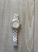 J12（高級時計）の商品画像 - 査定依頼日：2026年3月14日 - 最高査定価格：300,000円