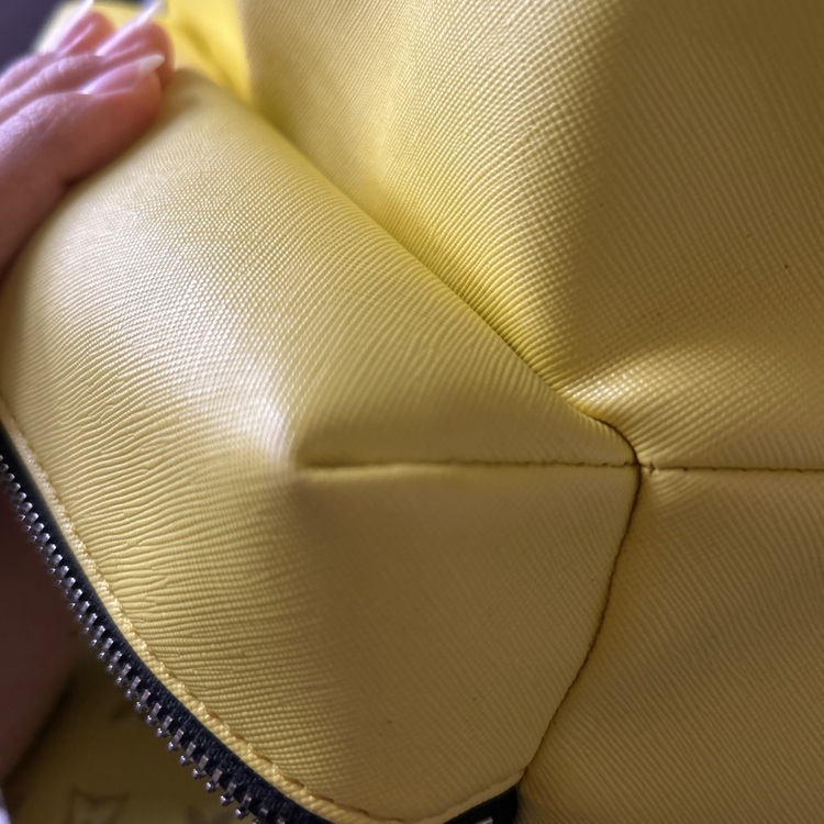 ルイヴィトン タイガ （ブランドバッグ）の商品画像 - 査定依頼日：2025年11月25日 - 最高査定価格：100,000円