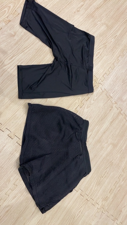 ナイキとオフホワイトコラボ （古着・ファッション）の商品画像 - 査定依頼日：2026年3月15日 - 最高査定価格：100,000円