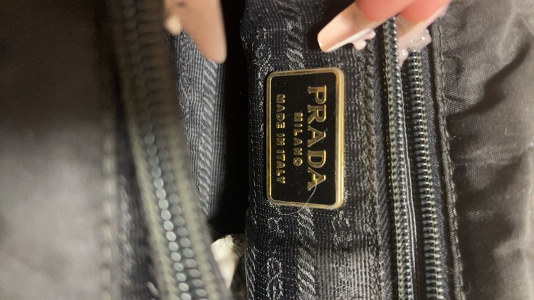 プラダ　ハンドバッグ（ブランドバッグ）の商品画像 - 査定依頼日：2025年11月14日 - 最高査定価格：30,000円