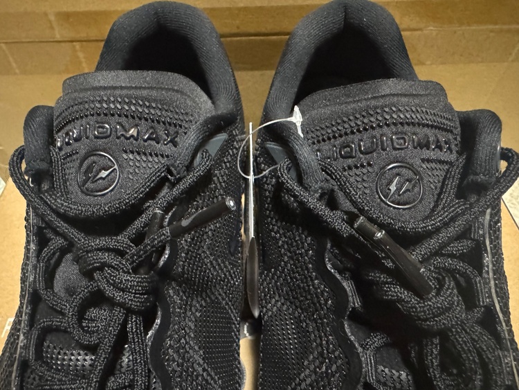 NIKE エアリキッドマックス　フラメグント27.5（古着・ファッション）の商品画像 - 査定依頼日：2026年9月20日 - 最高査定価格：21,000円